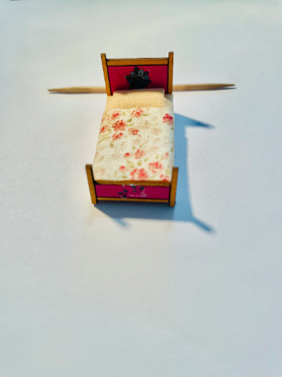 Thumbnail: 1/48th kit, slatted bed with panels, quarter scale