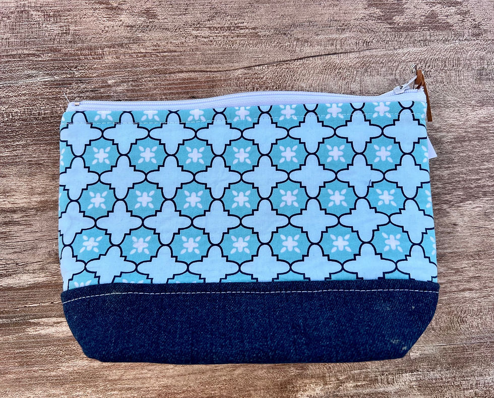 Large zippered pouch