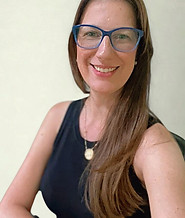 Milene Mattioni, neuropsicopedagoga da Clínica COMUNIC, especialista em dificuldades de aprendizagem