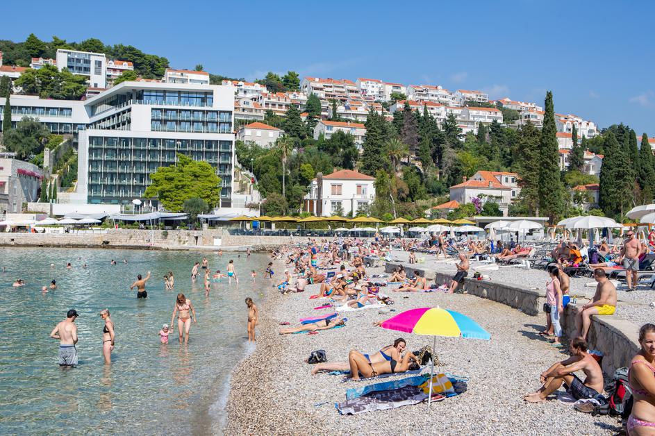 sunset beach, lapad bay, uvala lapad, hotels, beach, people, swimming, sunbathe, sun, summer, destination, dubrovnik, croatia, europe
