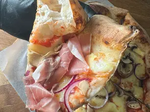 Hvorfor pizzaen din blir bløt i midten
