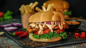 PERI CHICKEN BURGER LONDON FAST FOOD