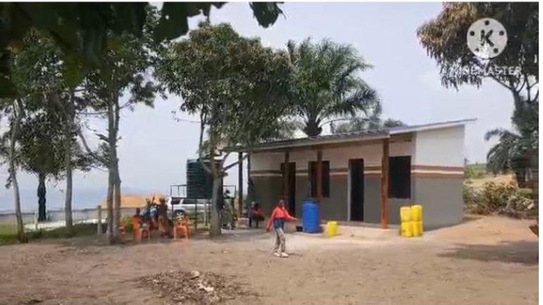 🏠 À LOUER : Maison 2 Chambres à N'djili