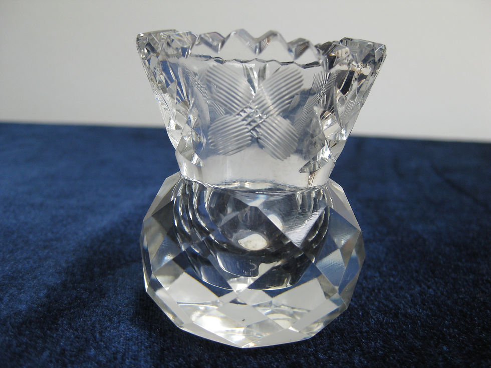 Thumbnail: Antiek knopvaasje