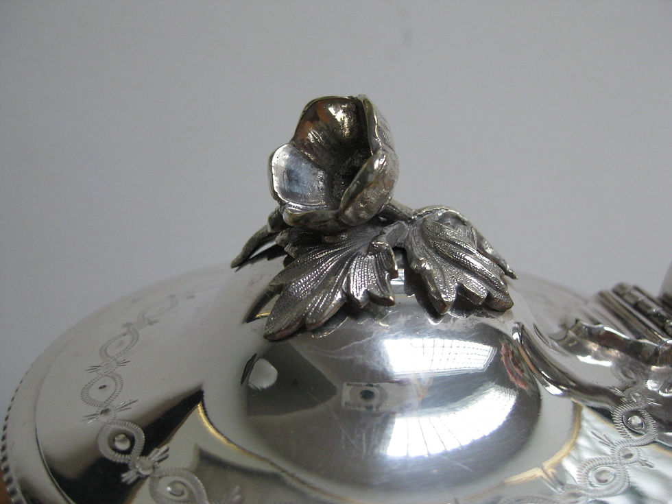 Thumbnail: Zeer fraaie verzilverde theepot, rond 1870