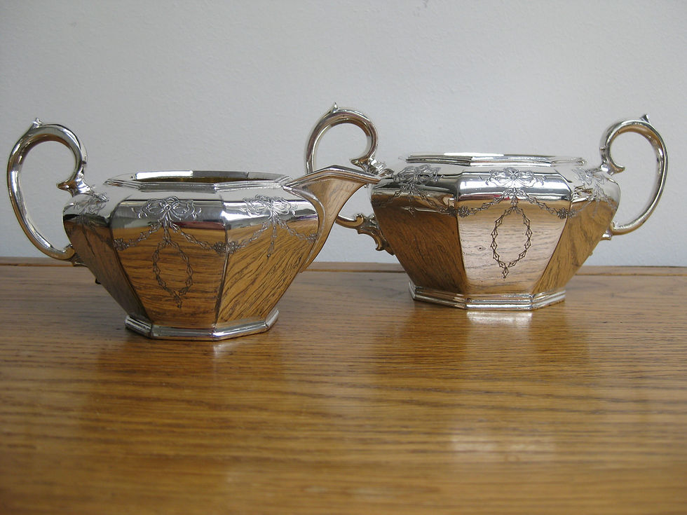 Thumbnail: Schattige oud verzilverd theeservies, theeset, strikjes, guirlandes