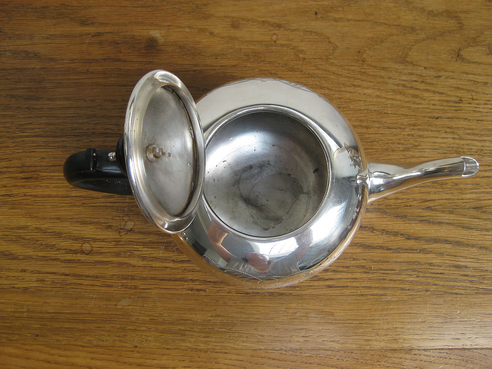 Thumbnail: Schattig verzilverde theepot, rond 1920