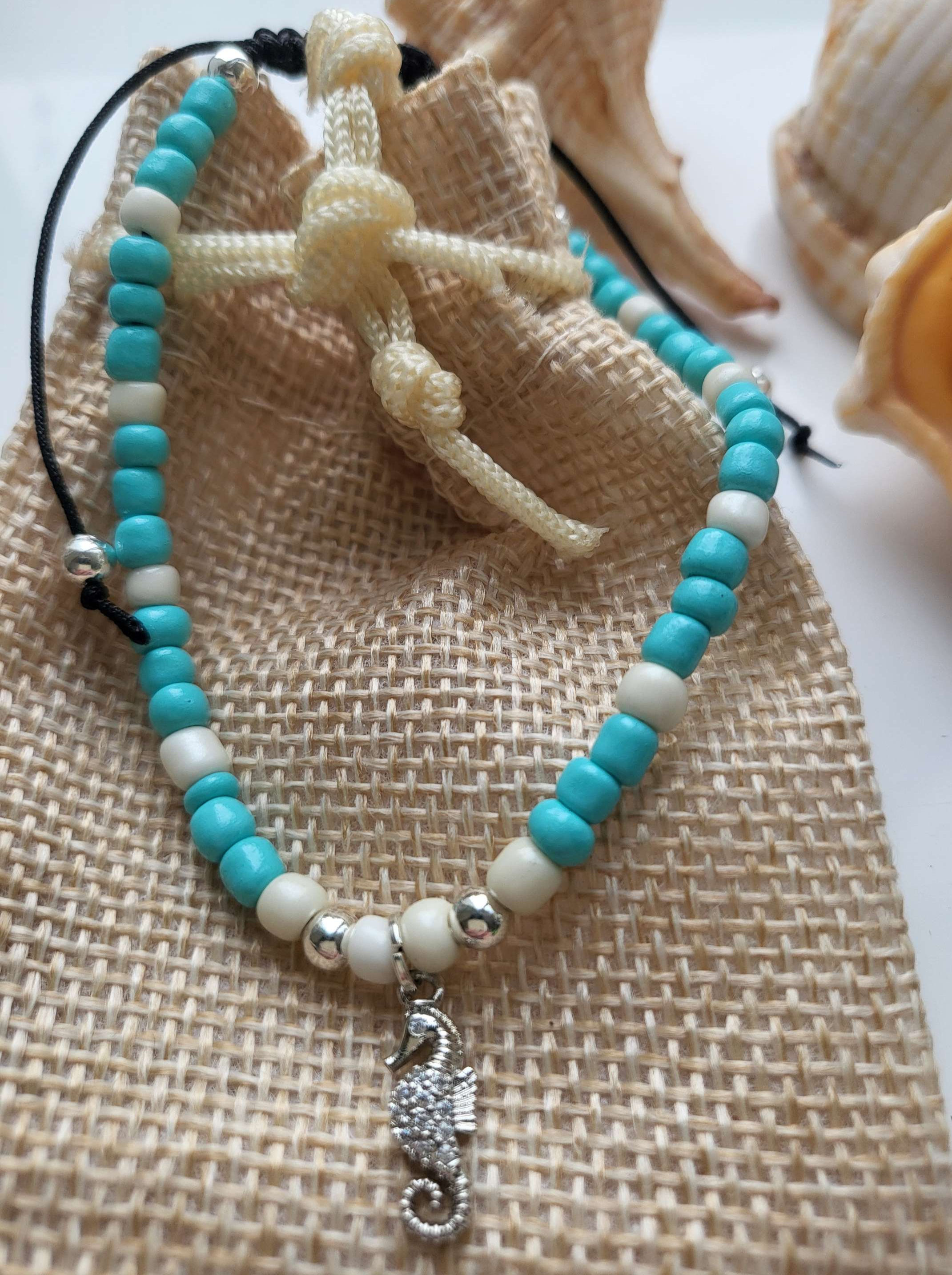 Tiny silvery sea horse charm anklet