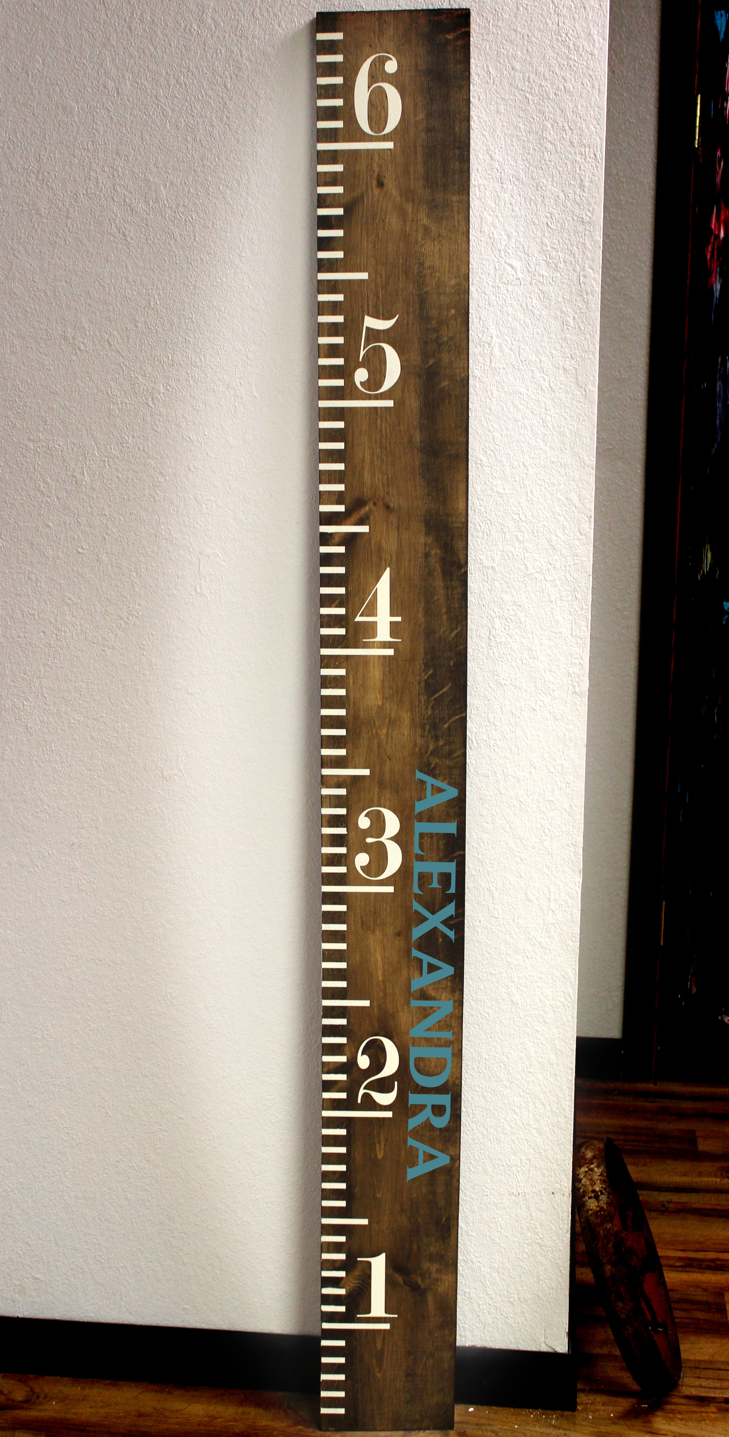 GIANT RULER
