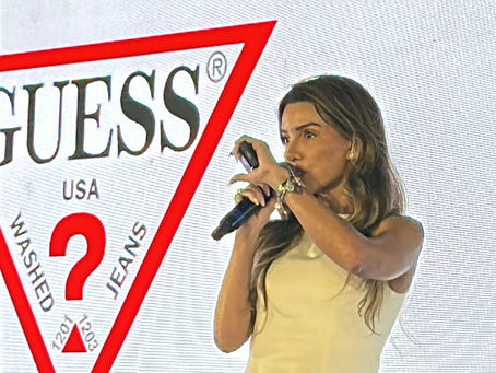 Daniela Marx palestrando sobre branding estratégico, percepção de valor e crescimento de marcas de moda durante evento do mercado fashion