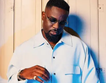 "Let my story be a beacon of inspiration for you" – Sarkodie tells Ghanaians