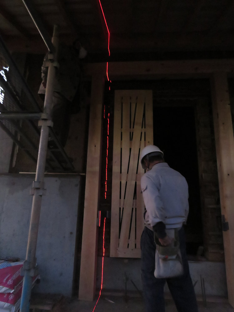 新しい土蔵の扉