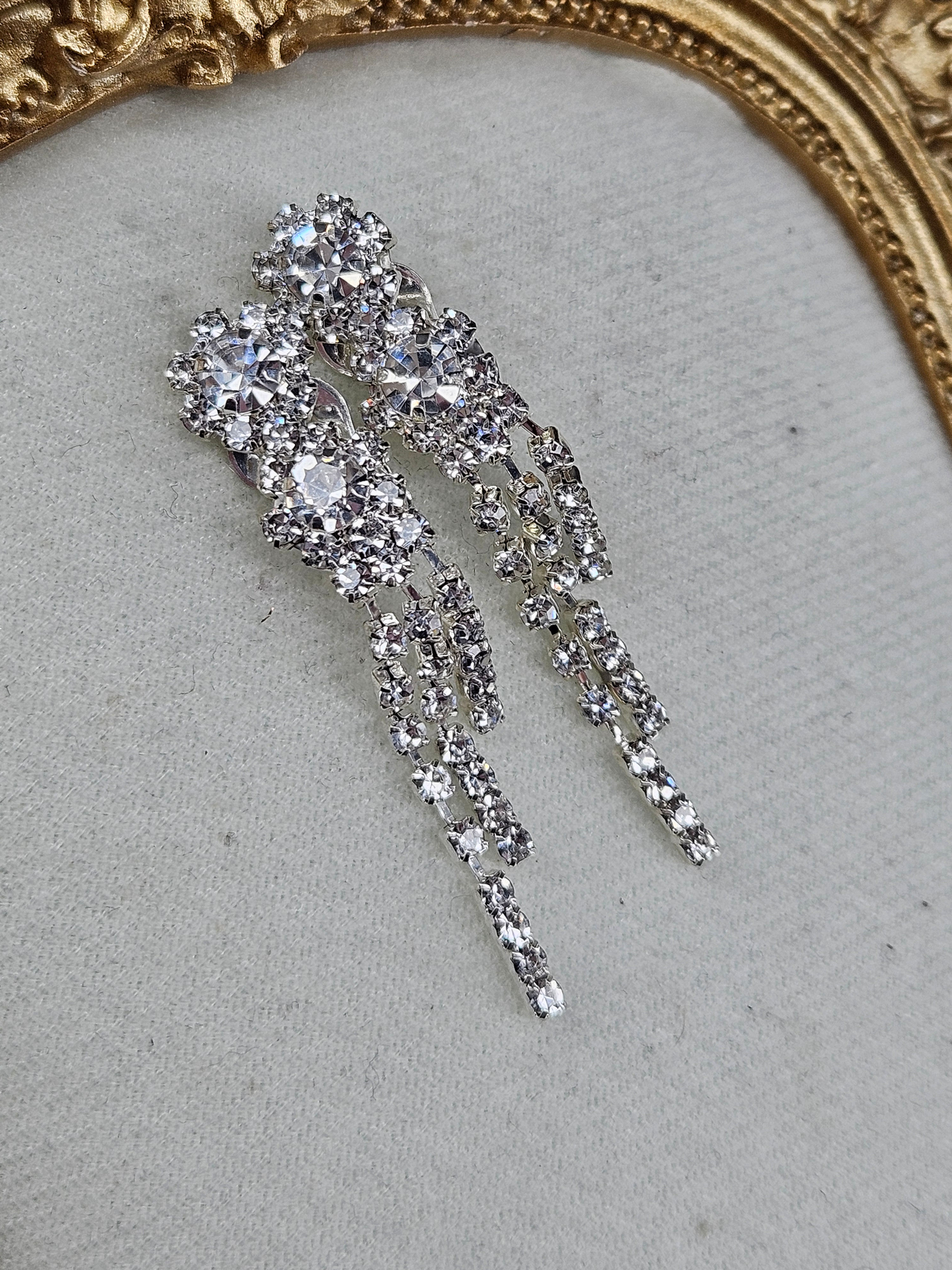 BOUCLES D'OREILLES  À  PINCES FLEURS