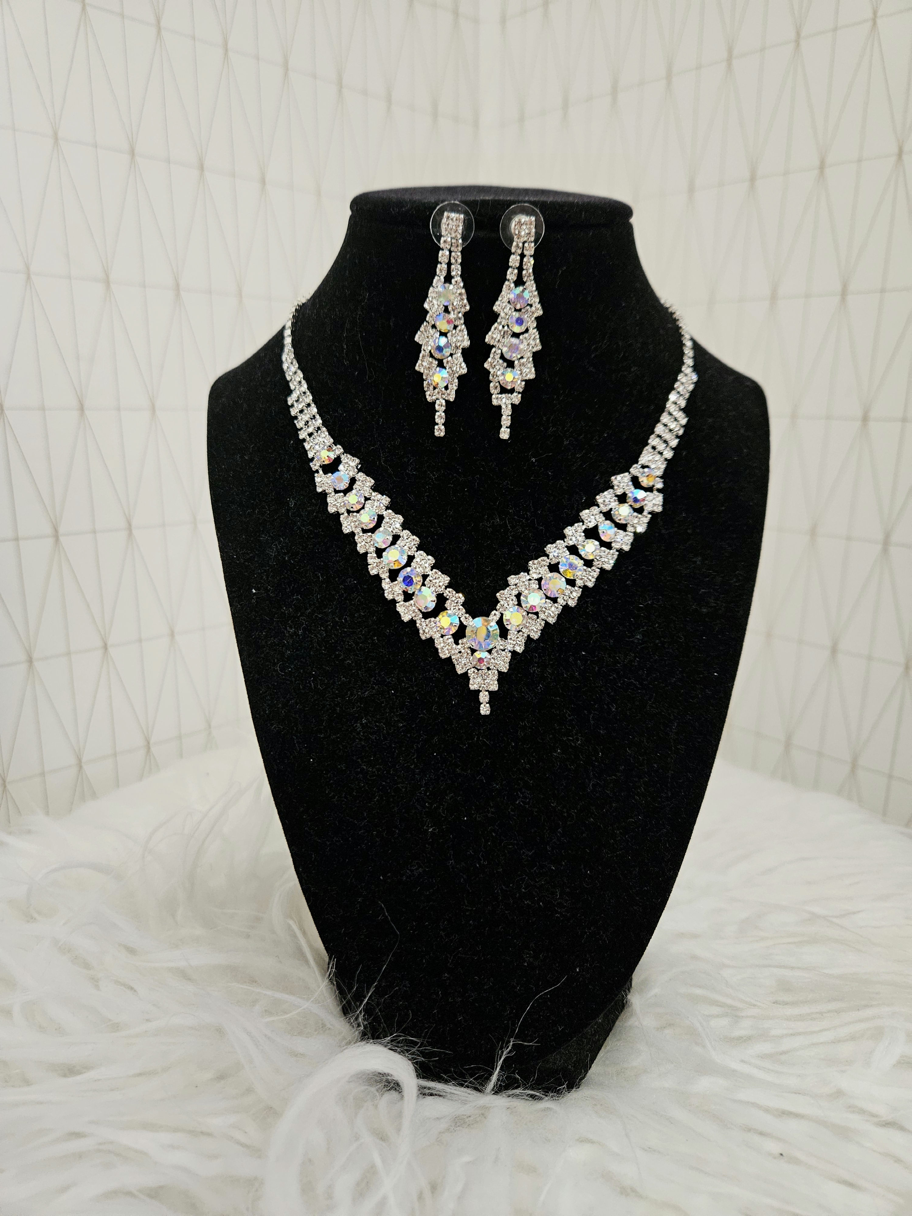 ENSEMBLE STRASS  AVEC REFLETS 