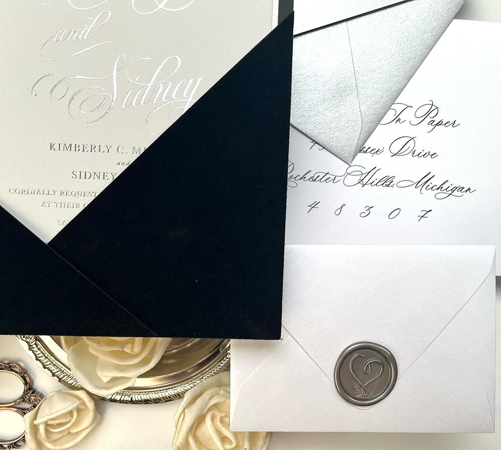 Thumbnail: Luxury black wedding invitation