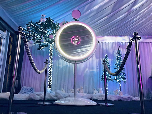mirror me singapore photo booth mirror booth rental vanity booth