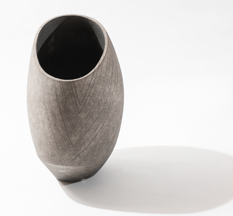 Large-Grey-Vase4.gif