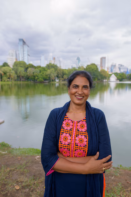 portrait-mature-beautiful-indian-woman-exploring-city-bangkok-thailand_251136-7707.avif