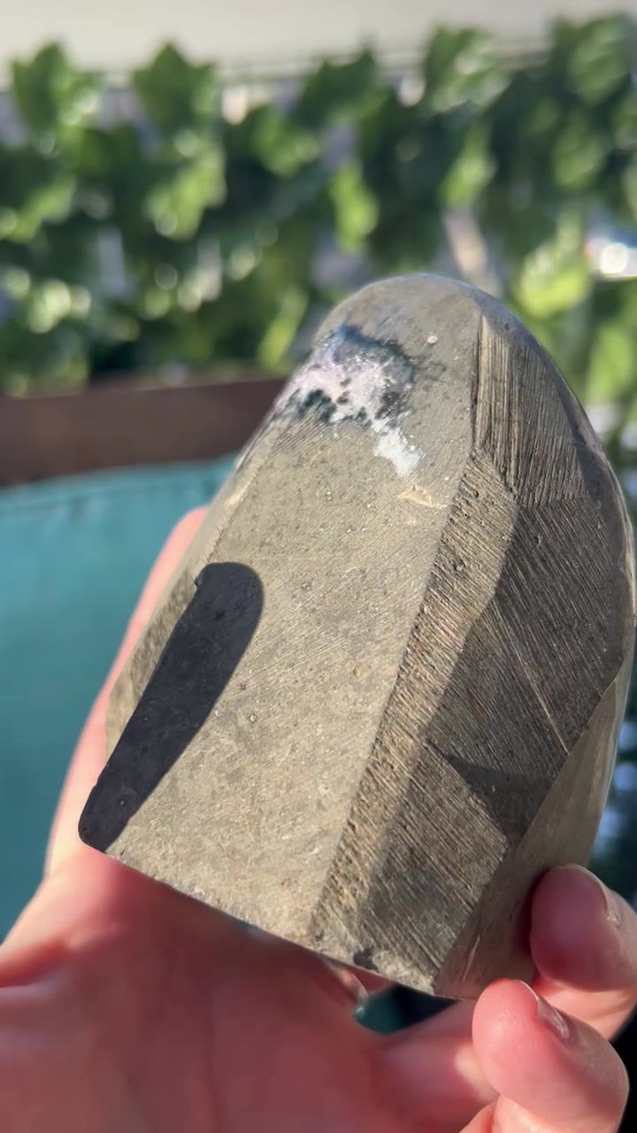Thumbnail: Amethyst geode