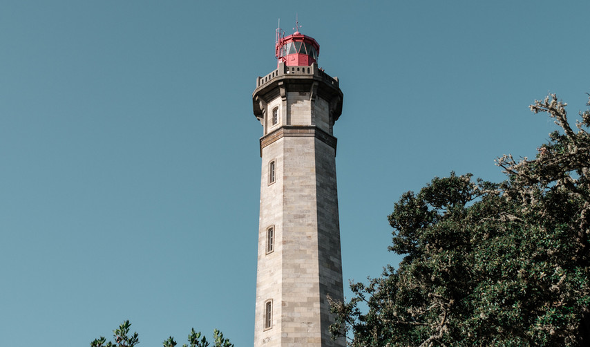 Prise de vue photographique architecture du phare des baleines situé à la pointe ouest de l'île.