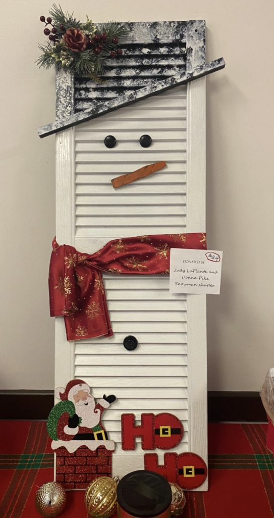 #24 Snowman Shutter