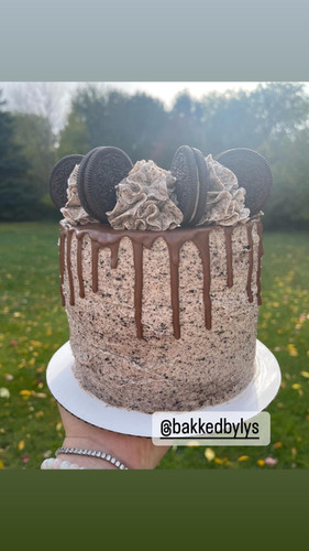 oreo cake2_edited.jpg