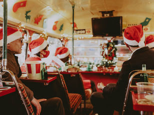 クリスマスバスに大変身！🎅