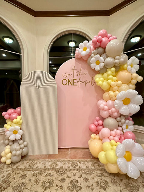 Onederful Birthday with Ripple Arch