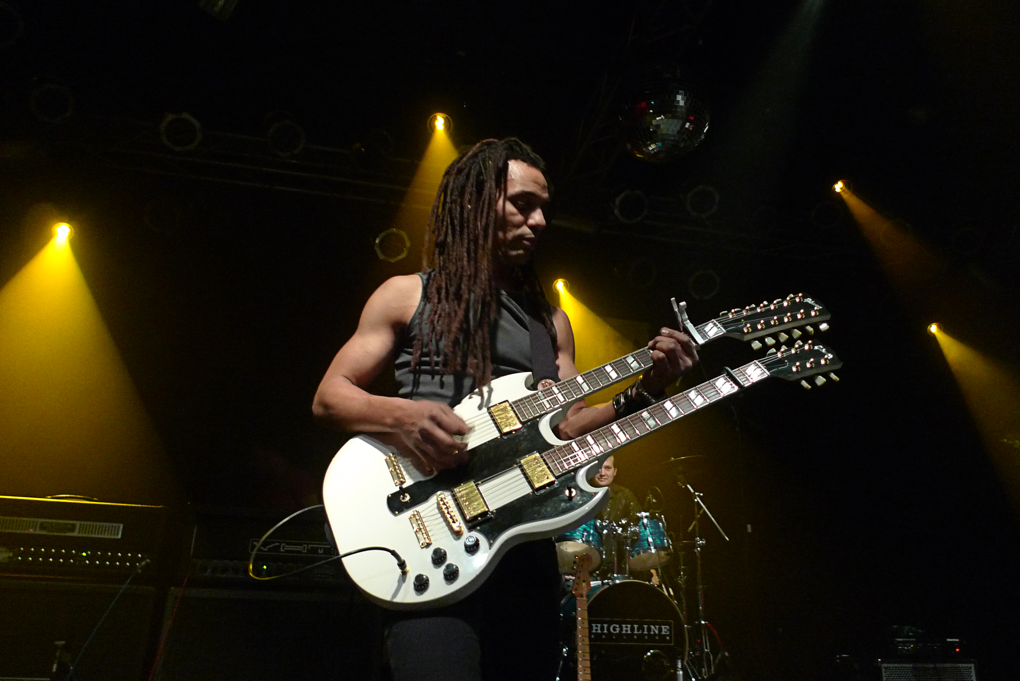 Kevin Hunter Guitar Bio