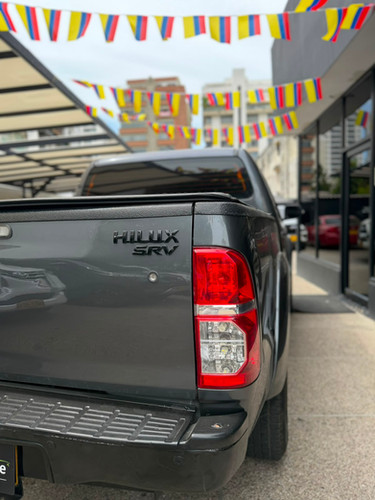 TOYOTA HILUX SRV