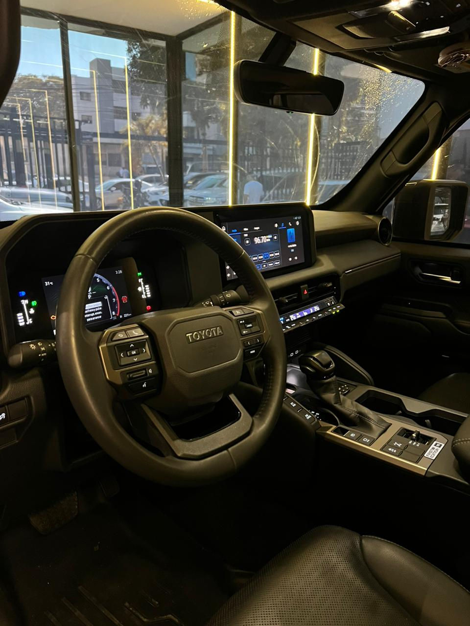 Miniatura: TOYOTA PRADO BLINDAJE2+