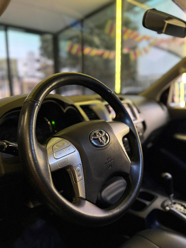TOYOTA FORTUNER 2014