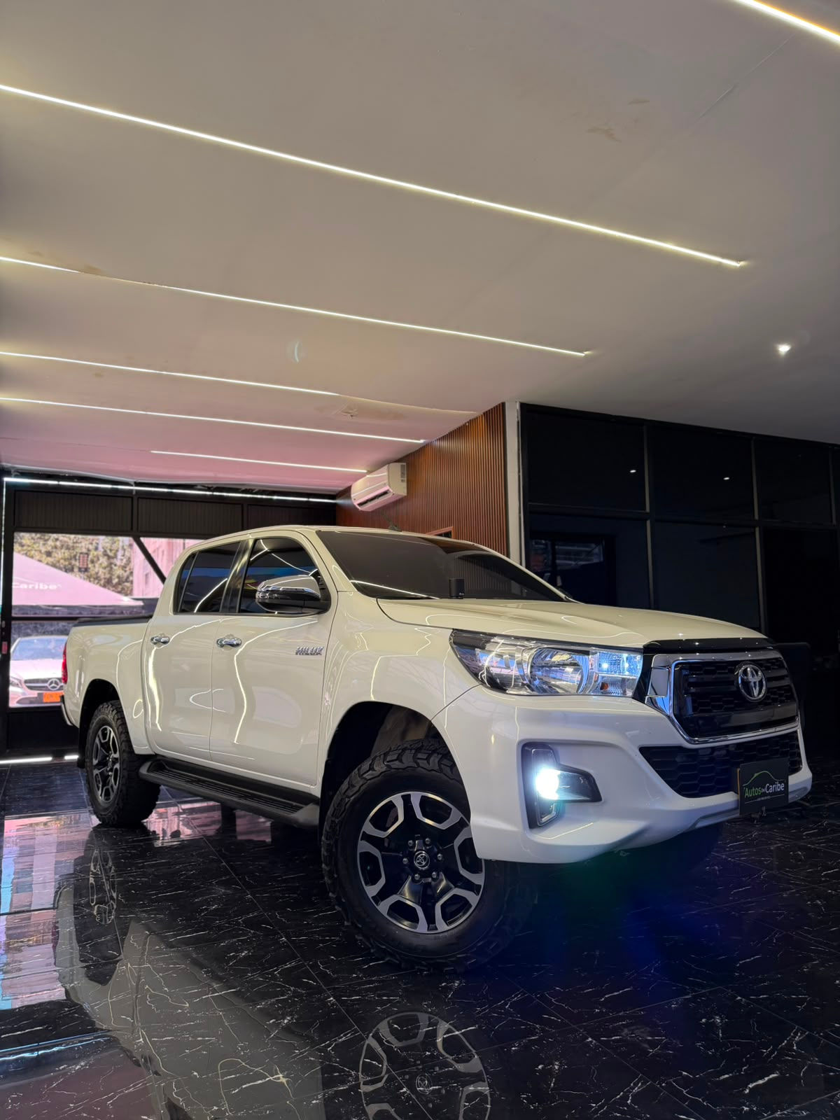 TOYOTA HILUX SRV