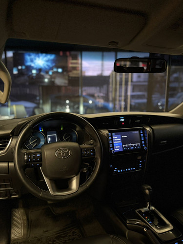 TOYOTA FORTUNER SR 2022