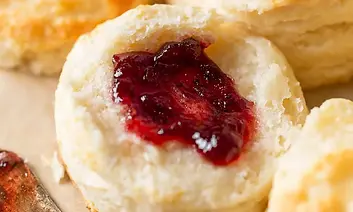 Buttermilk-Biscuits-5.webp