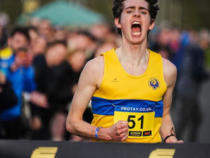 Robinson sets Scottish native best over 5K at Flat ‘N Fast 2, Phillips smashes course record