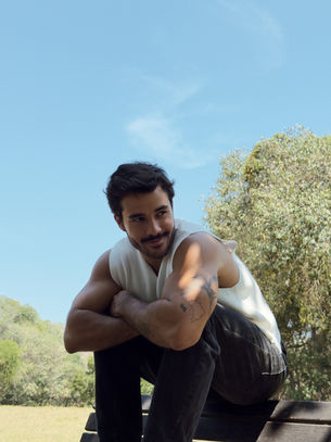 Mateus Pires estreia na música com o single “Juro que não bebo mais”