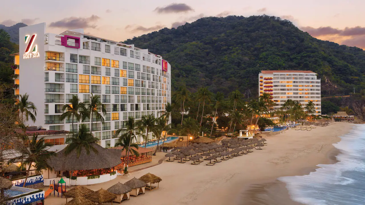 Hyatt-Ziva-Puerto-Vallarta-P040-Exterior.16x9.webp