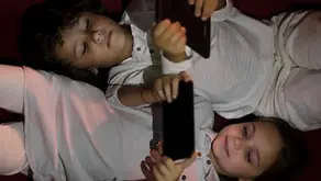 Uso excessivo de telas e o impacto no desenvolvimento infantil e adolescente