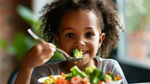 Alimentos ultraprocessados e crianças: alerta do UNICEF com foco no Brasil