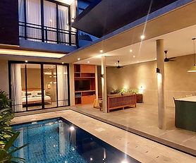 Elegant! 2 Bed/2 Bath Villa in Seminyak #047