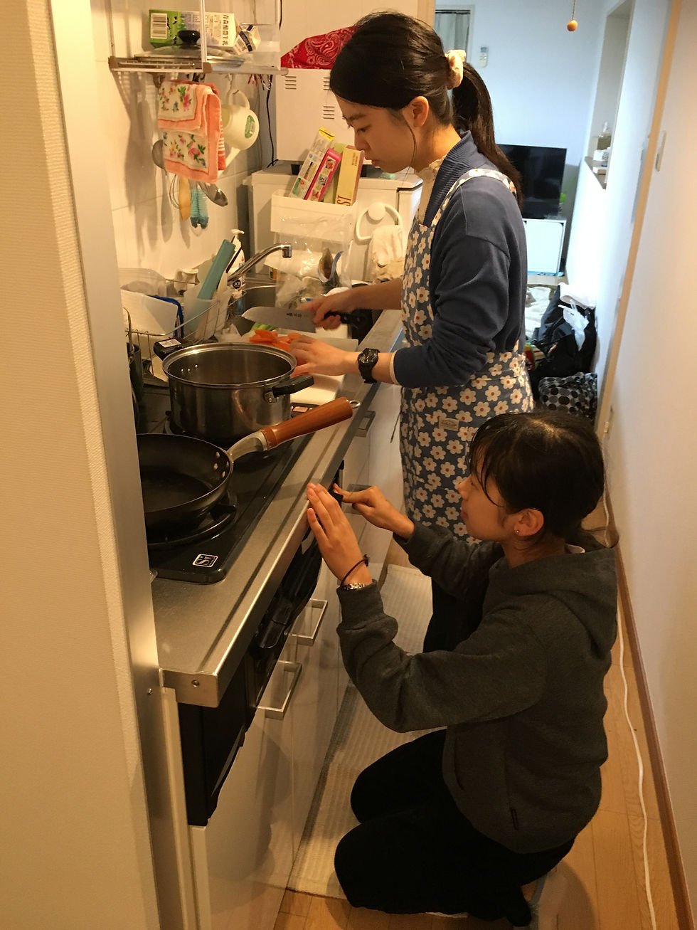 料理してくれる一年生たち