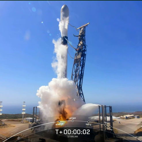 SpaceX launches 53 more Starlink satellites from Vandenberg, gearing up another two in Florida
