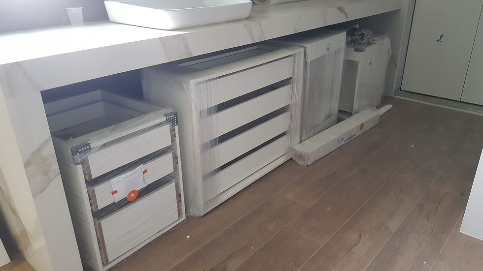 Peças dos planejados a serem instaladas