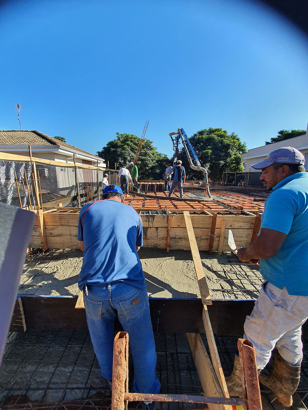 Concretagem da Primeira Laje