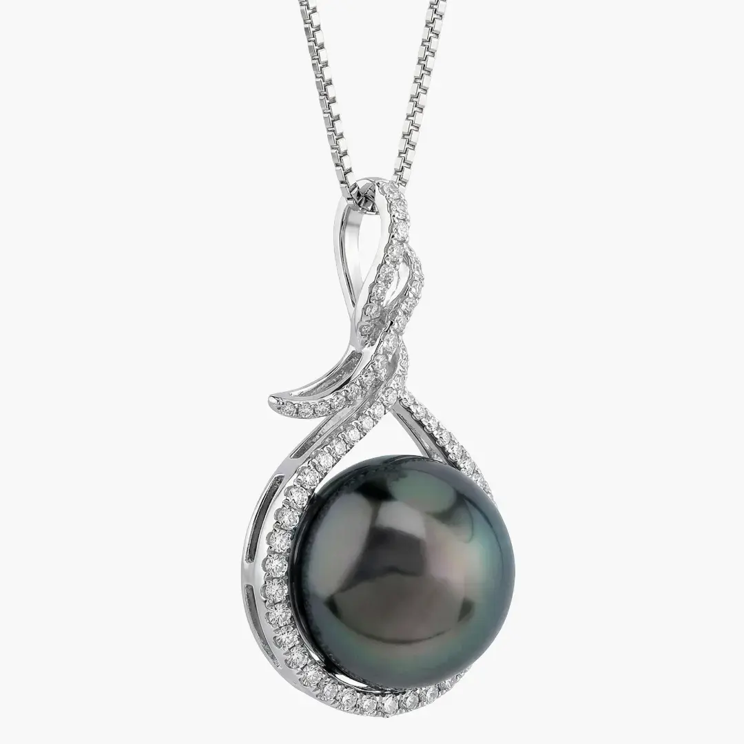 Tahitian Halo Pearl Pendant