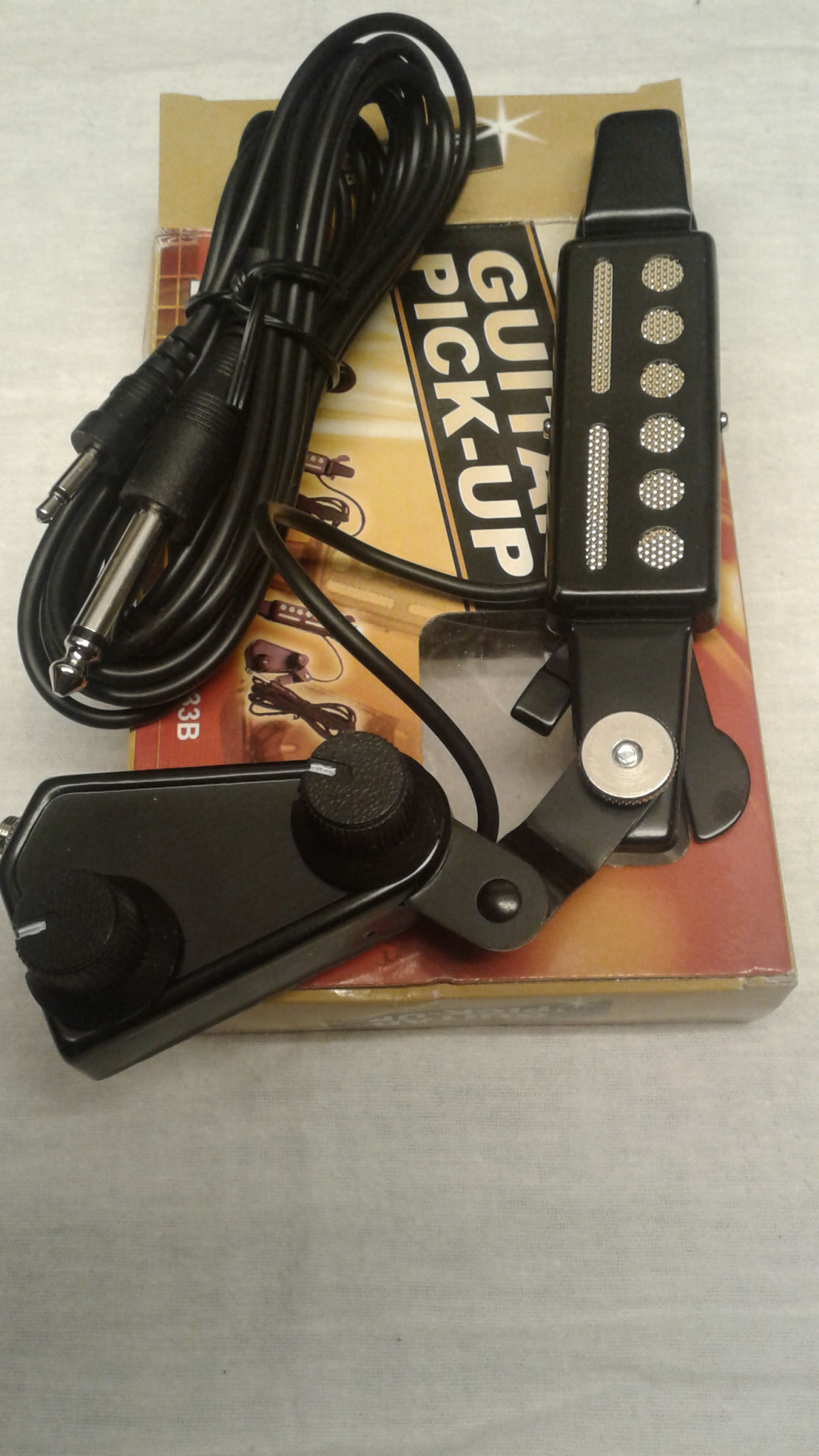 acoustic steel string sound hole pickup