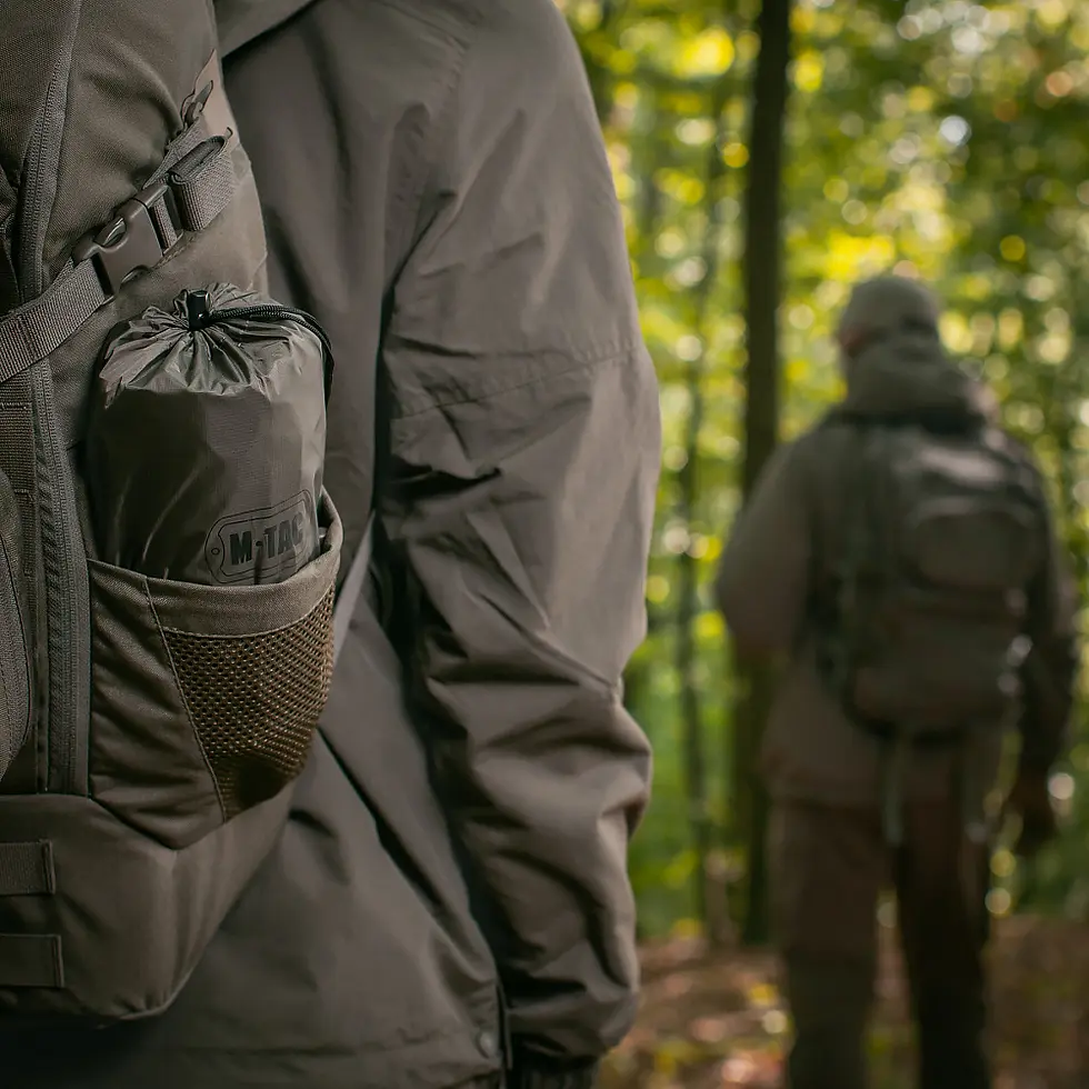 Miniatiūra: pripuciamas kilimelis išgyvenimo kuprinė