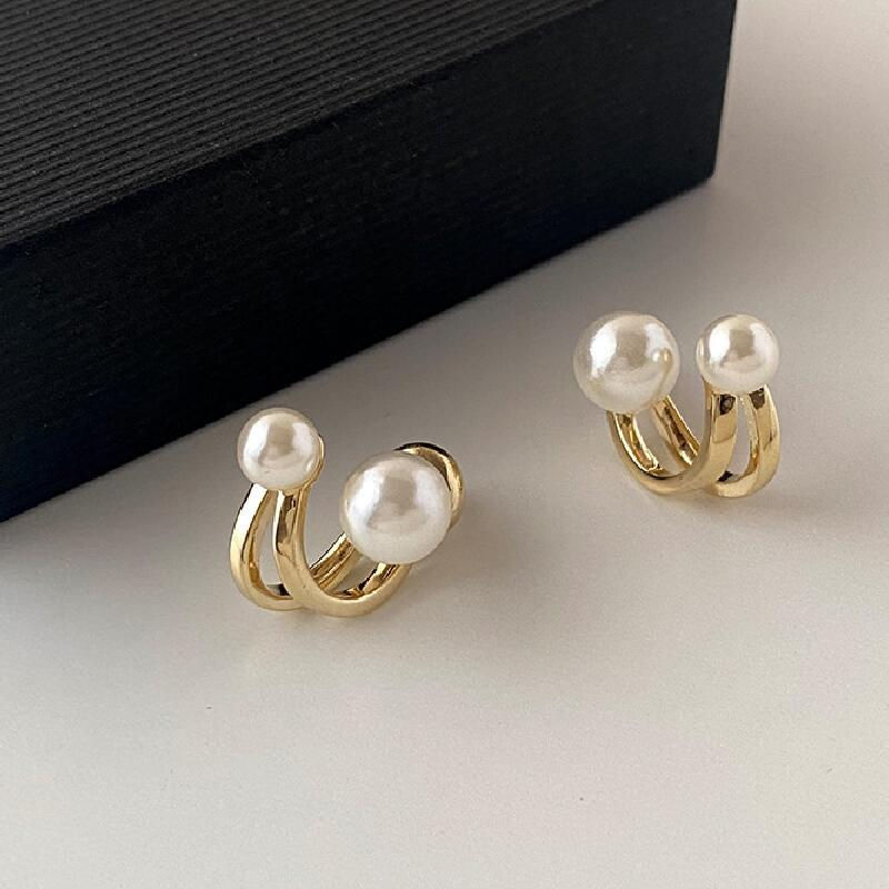 Thumbnail: The Dual Glow Studs