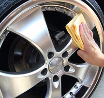 Polishing Car Tire